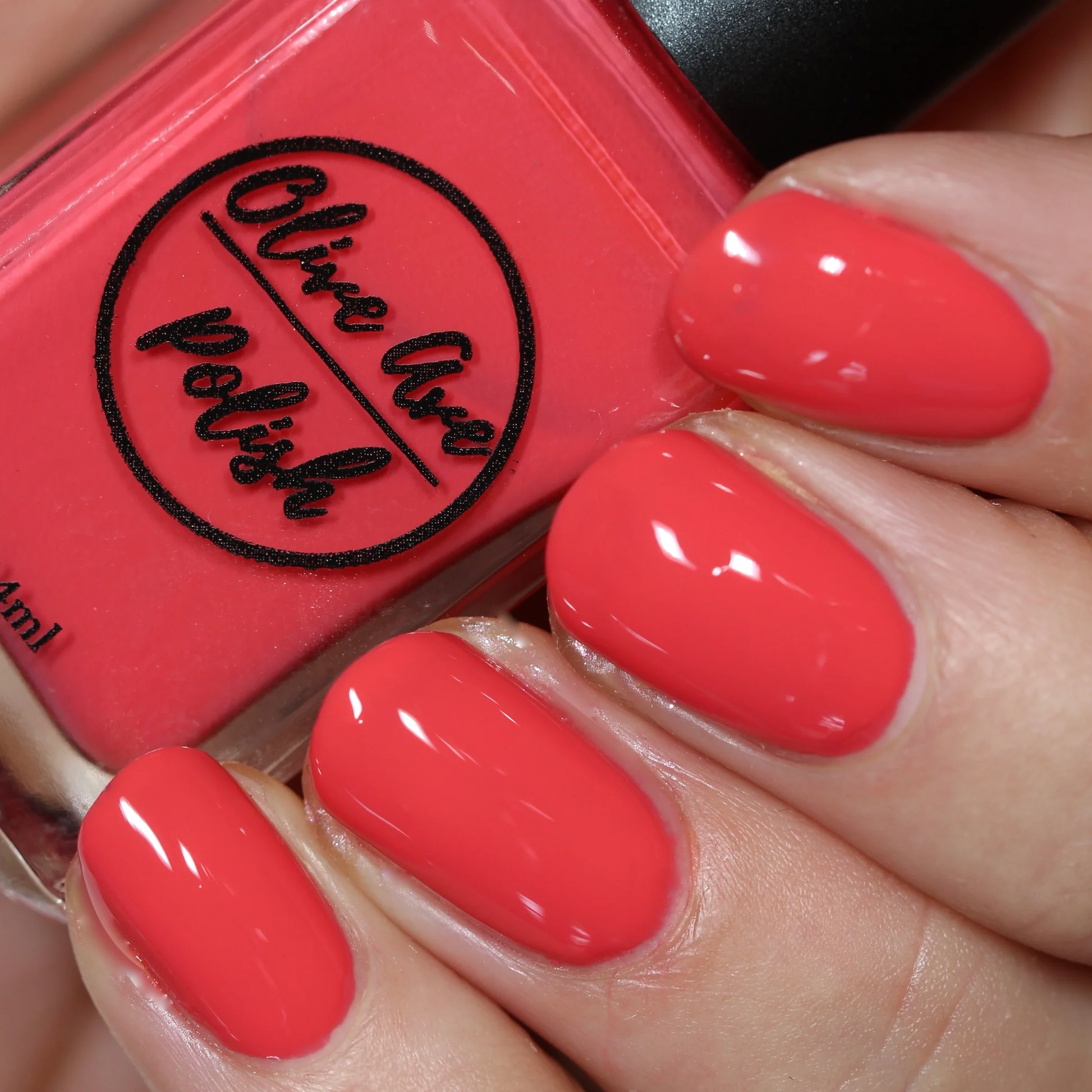 red coral nails